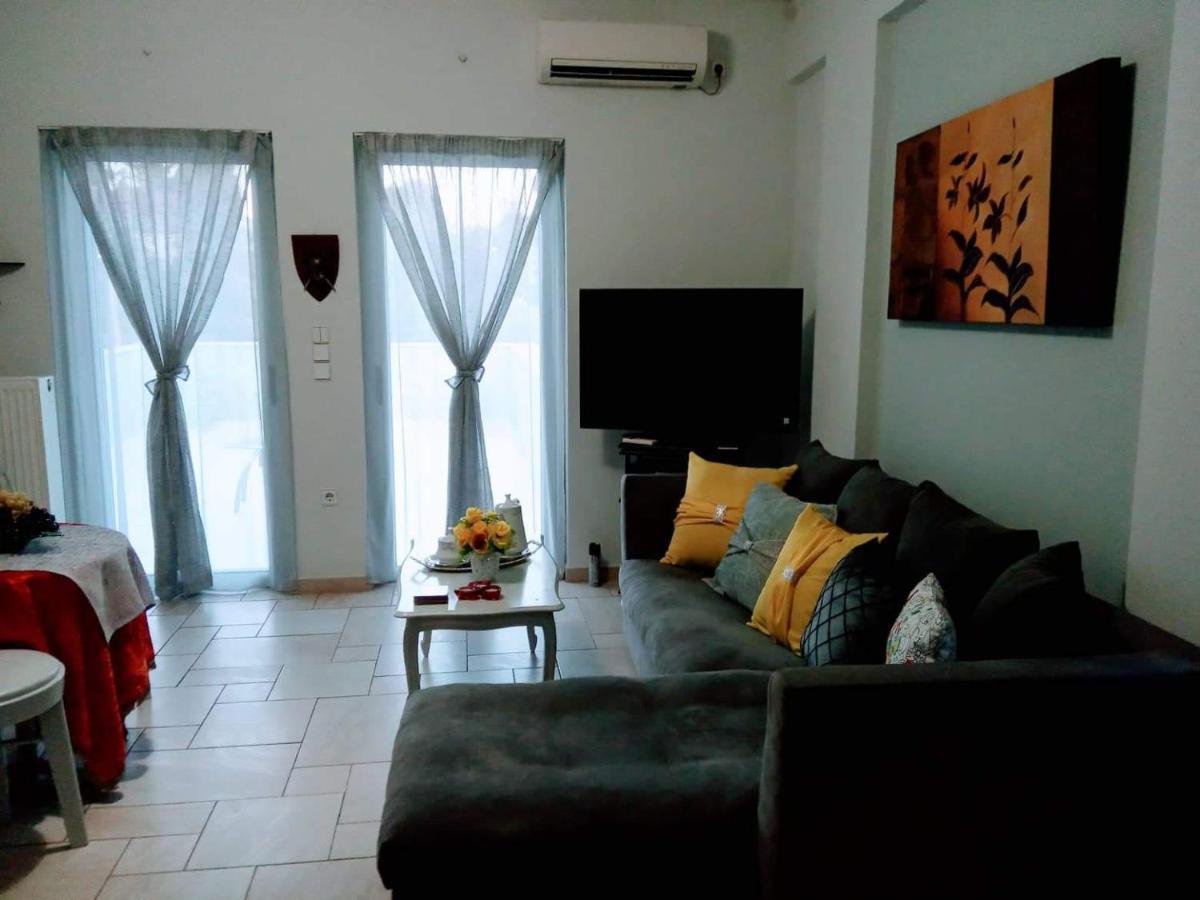 Apartmán Πέτρινο Στη Θάλασσα Nafpaktos Exteriér fotografie